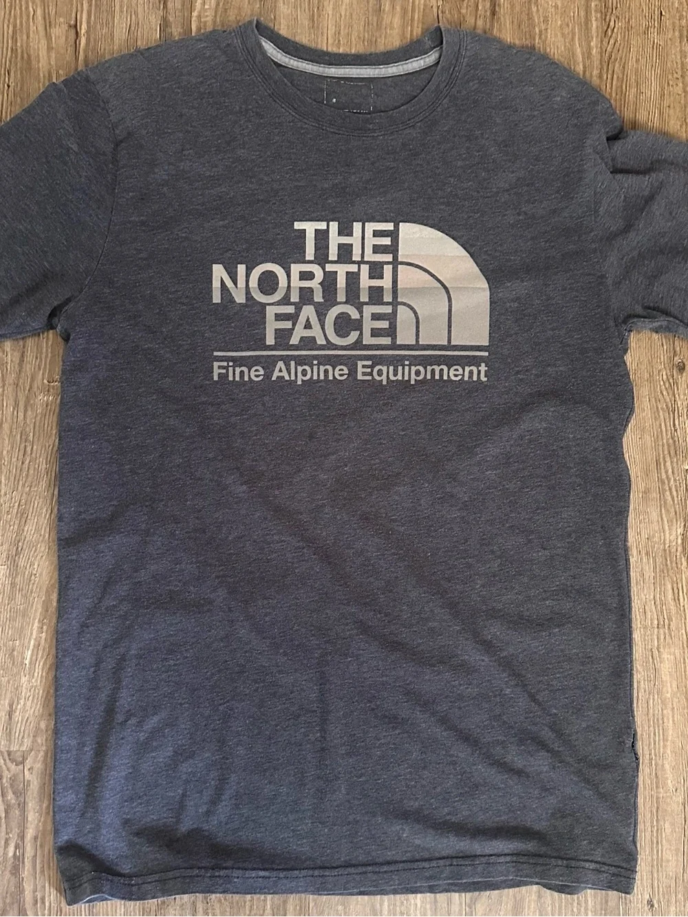 The North Face Men's Short Sleeve Logo Tee in Heather Navy